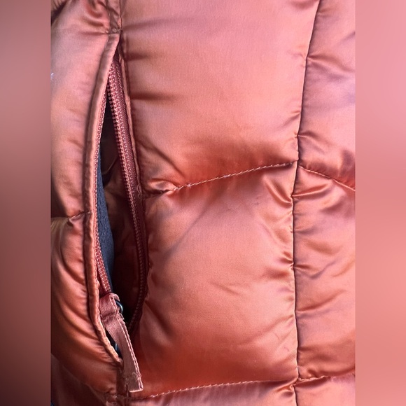 Eddie Bauer Goose Down Puffer vest Women’s size Small - Picture 8 of 9